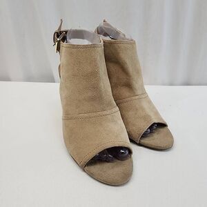 Nine West Size 8.5 Payton Suede Tan Leather Wedge Slingback Sandal Heels O